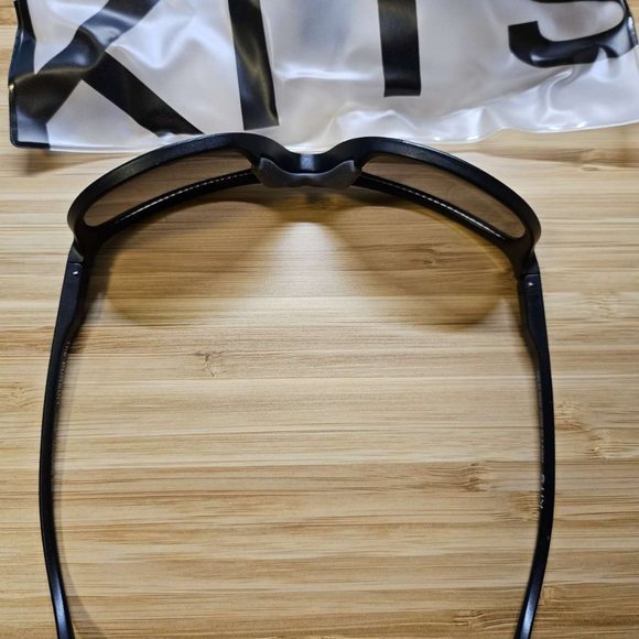 COPY - KITS The Pursuit Sunglasses - Picture 7 of 8